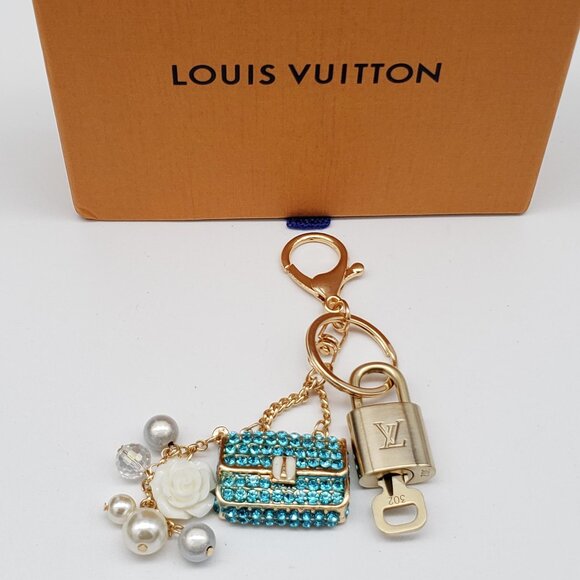 Authentic Louis Vuitton Gold Lock & Box w/ Unbranded Bag Bagcharm - Picture 1 of 7